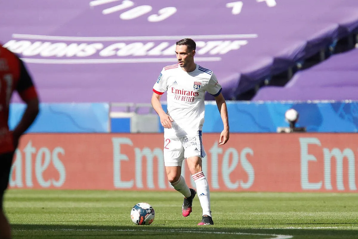 ol de sciglio rode toujours au mercato icon 25i2654 copie 317825