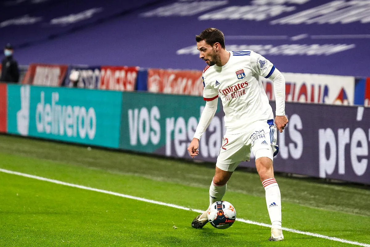 ol de sciglio veut quitter la juventus et rester a lyon icon 25i1882 copie 305679