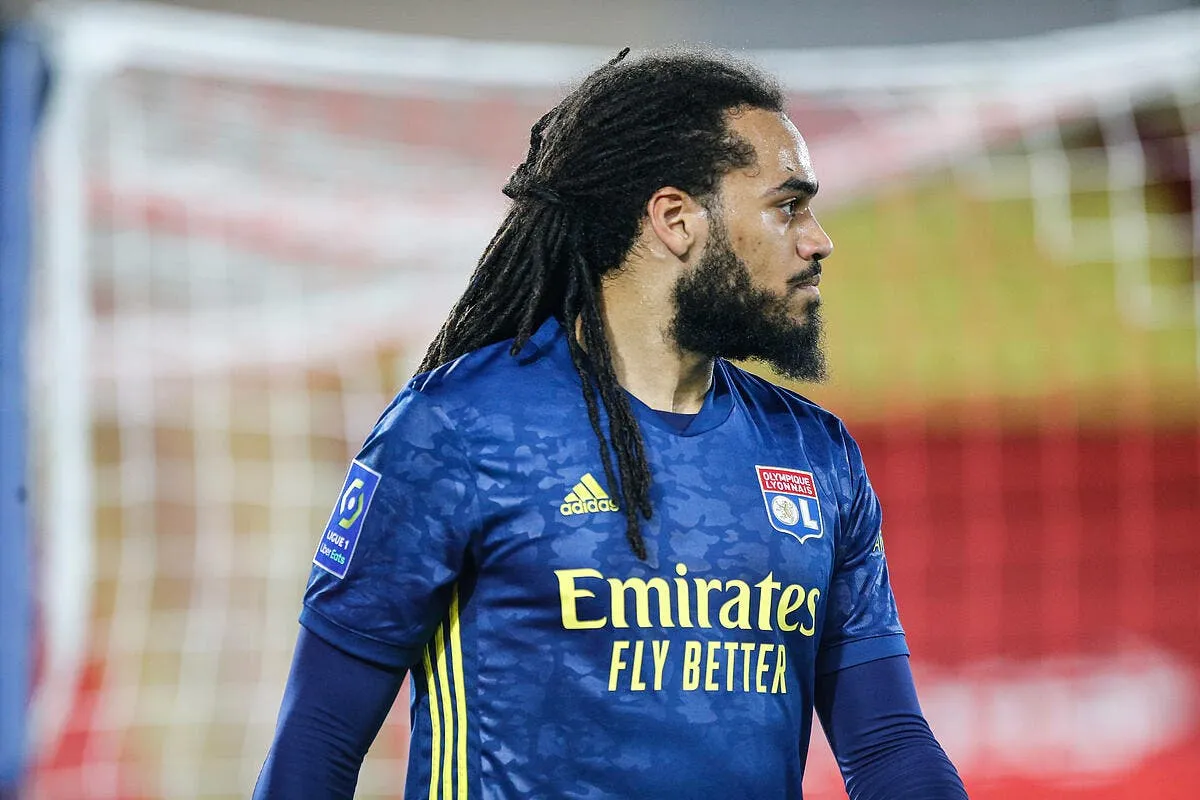 ol denayer prolonge ou vendu lyon refuse un 2e memphis depay icon d1r1176 320639