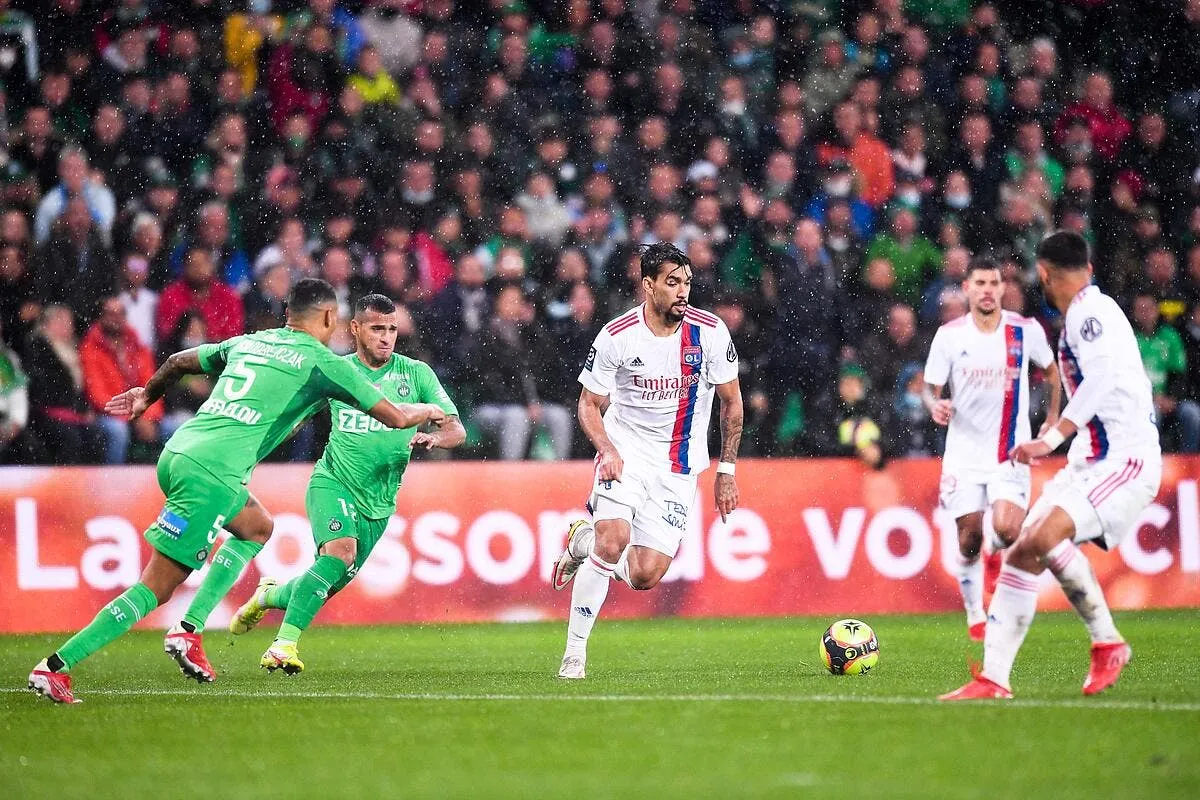 ol depay fait encore pleurer lyon icon pl5 8730 325171