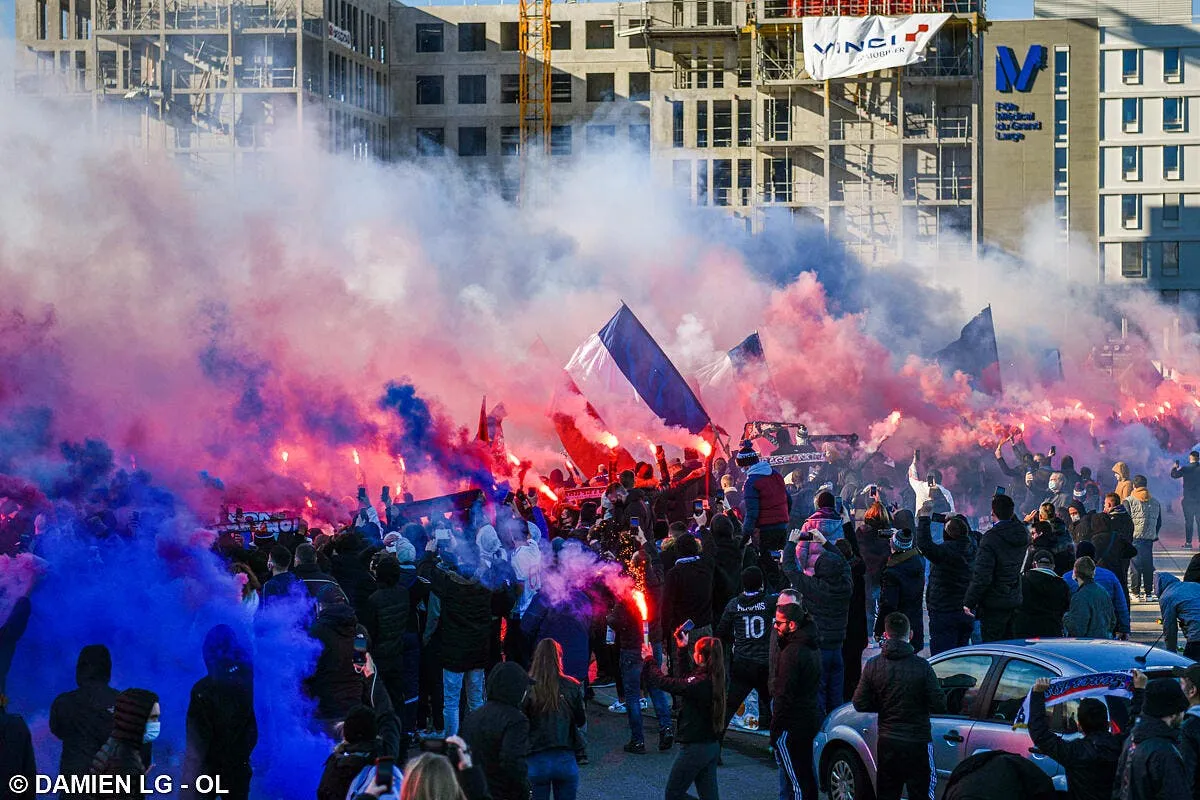 ol didier roustan est sidere par les supporters de lyon ol 304999