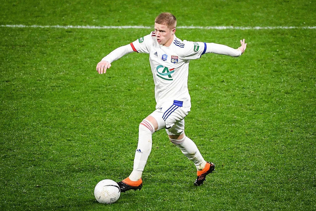 ol exit de sciglio et cornet il reclame melvin bard aa 307317