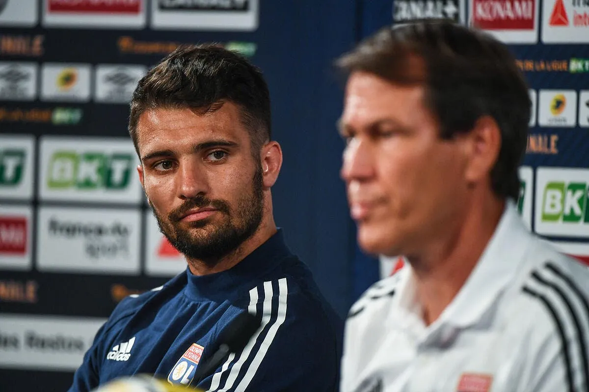 ol garcia prolonge un joueur lance un appel a aulas icon dib 300720 10 11 307825