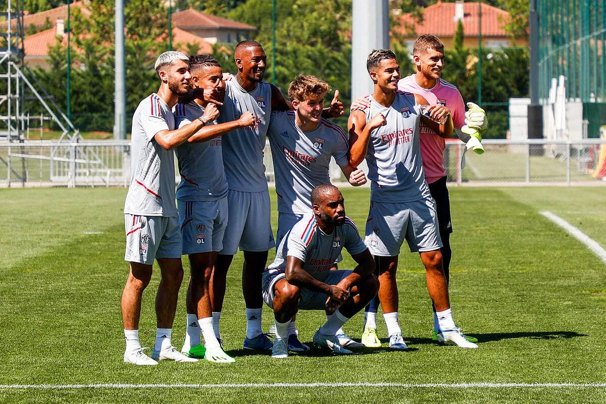 ol la compo de lyon contre anderlecht 15h sur ol play icon 25i8868 2 345701