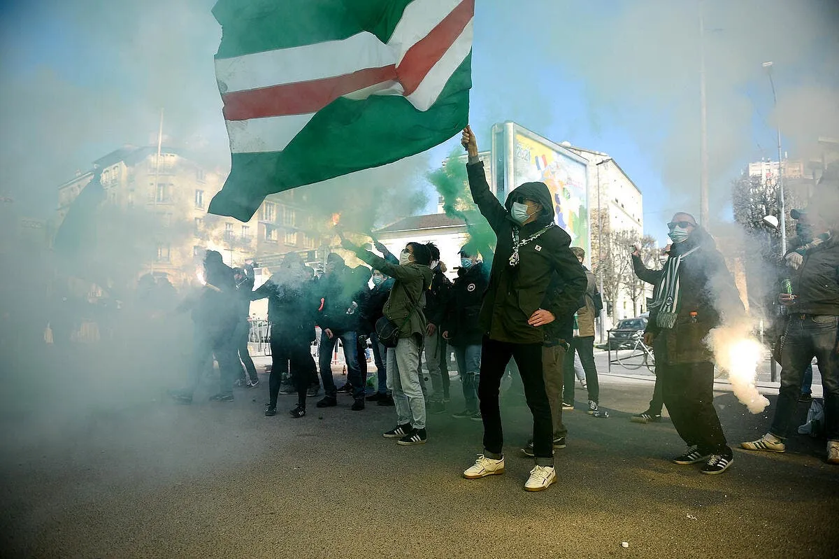 ol le red star aide face a lyon icon pfe3585 311071