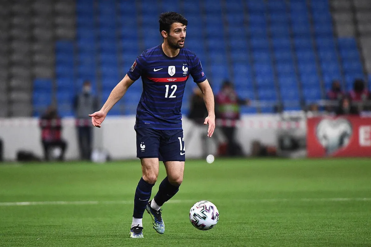 ol leo dubois certain a 100 de jouer l euro icon dib 280321 10 201 310331