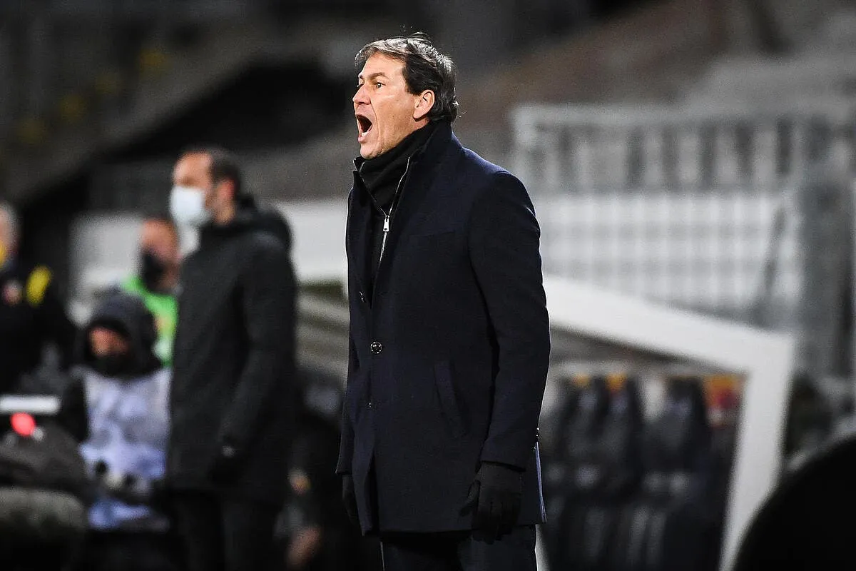 ol les joueurs qui chouinent garcia en a sa claque b 313427