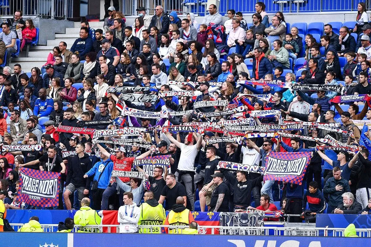 ol les supporters accuses jean michel aulas repris de volee icon 24042022 arl 8701 340217