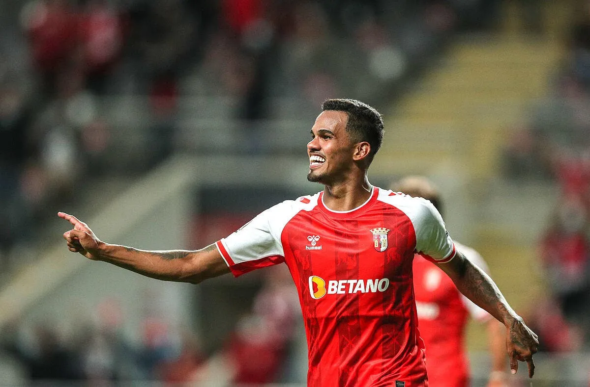 ol lyon pret a poser 15 me pour un ailier bresilien icon ci sports 20210930 41773402 329987