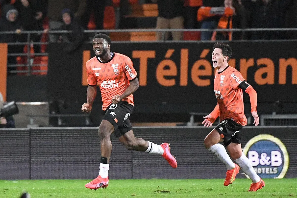 ol lyon tente un coup de poker pour moffi icon ab1 9468 355995