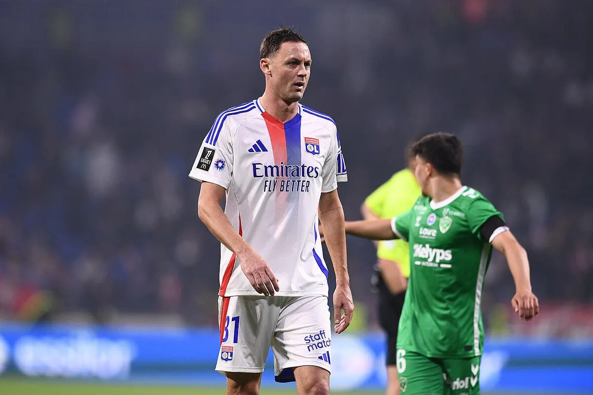 ol nemanja matic n est pas content iconsport 244218 0342 384253
