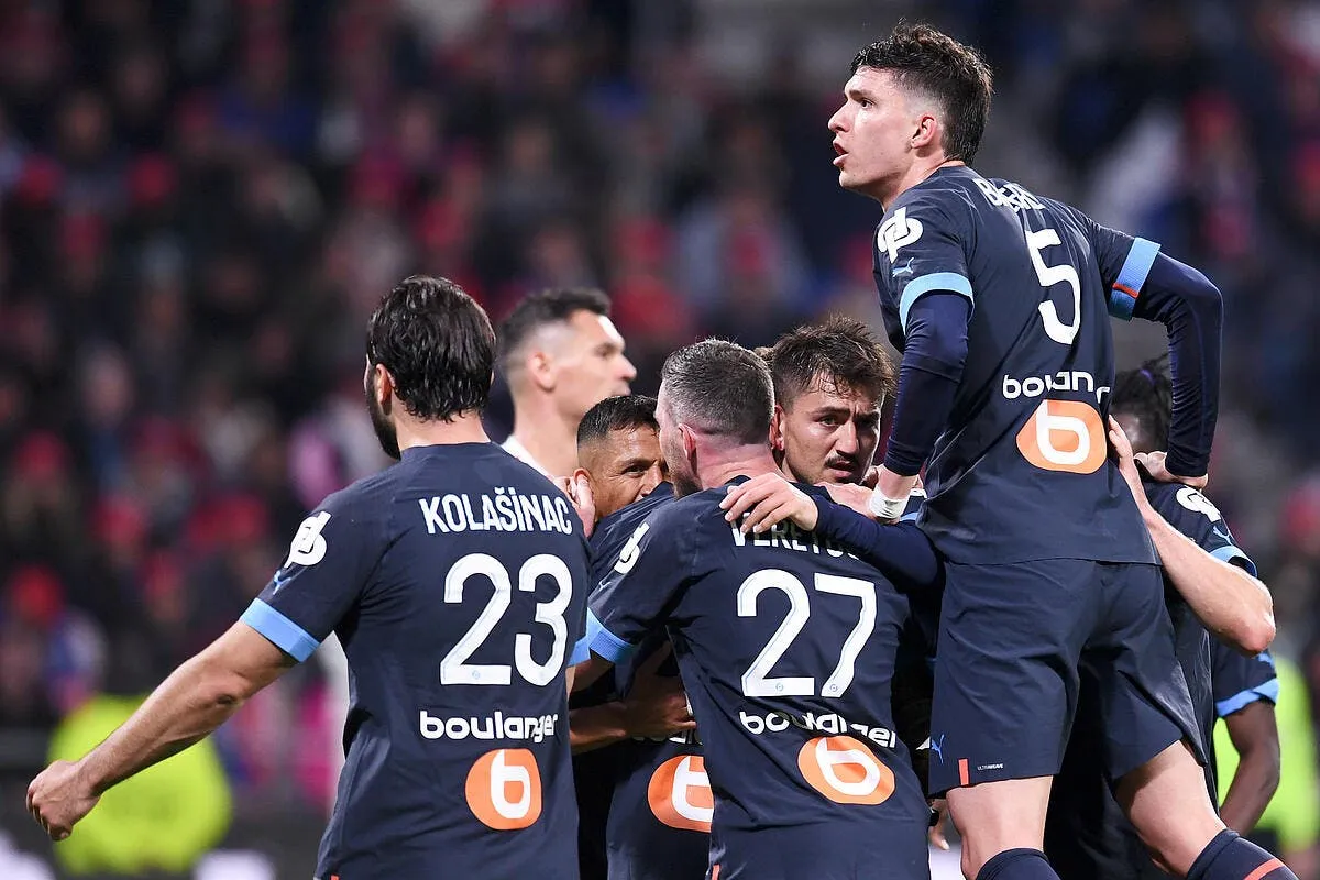 ol om clauss climatise le groupama stadium icon pl5 2848 359596