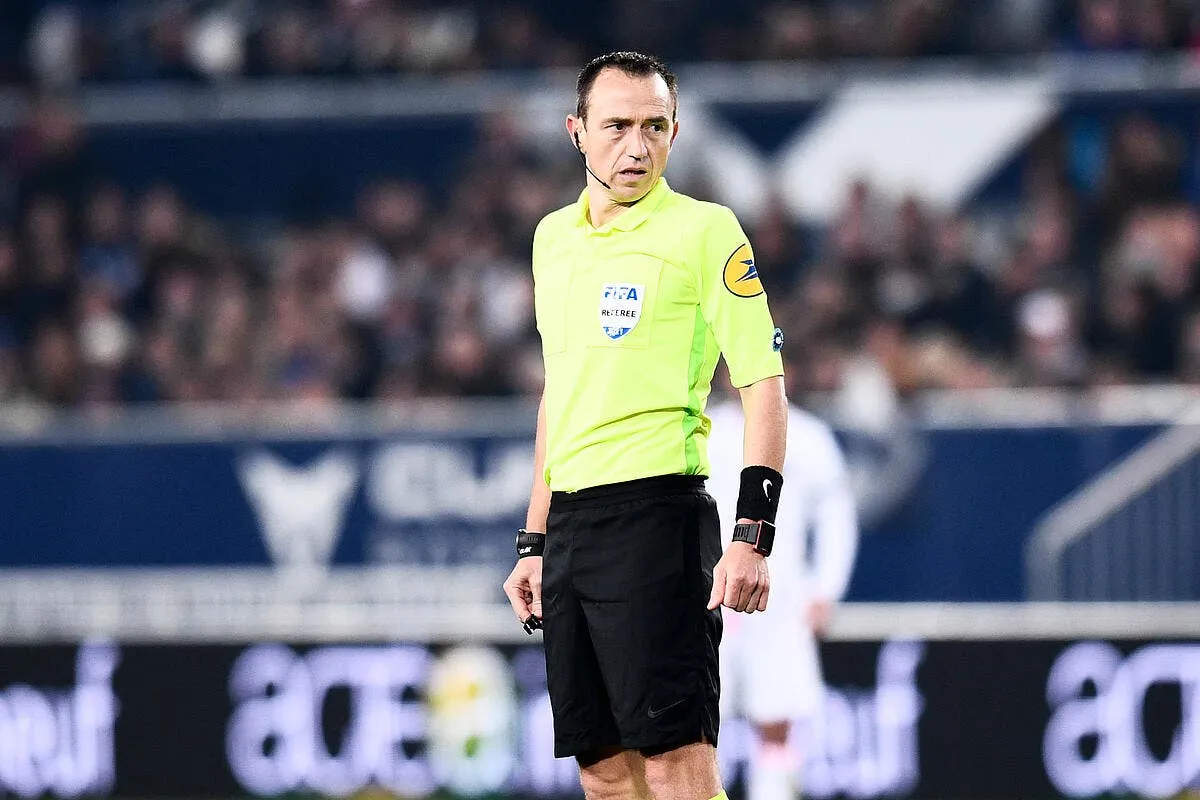 ol om ruddy buquet arbitre les marseillais crient au scandale icon pl5 5331 328353