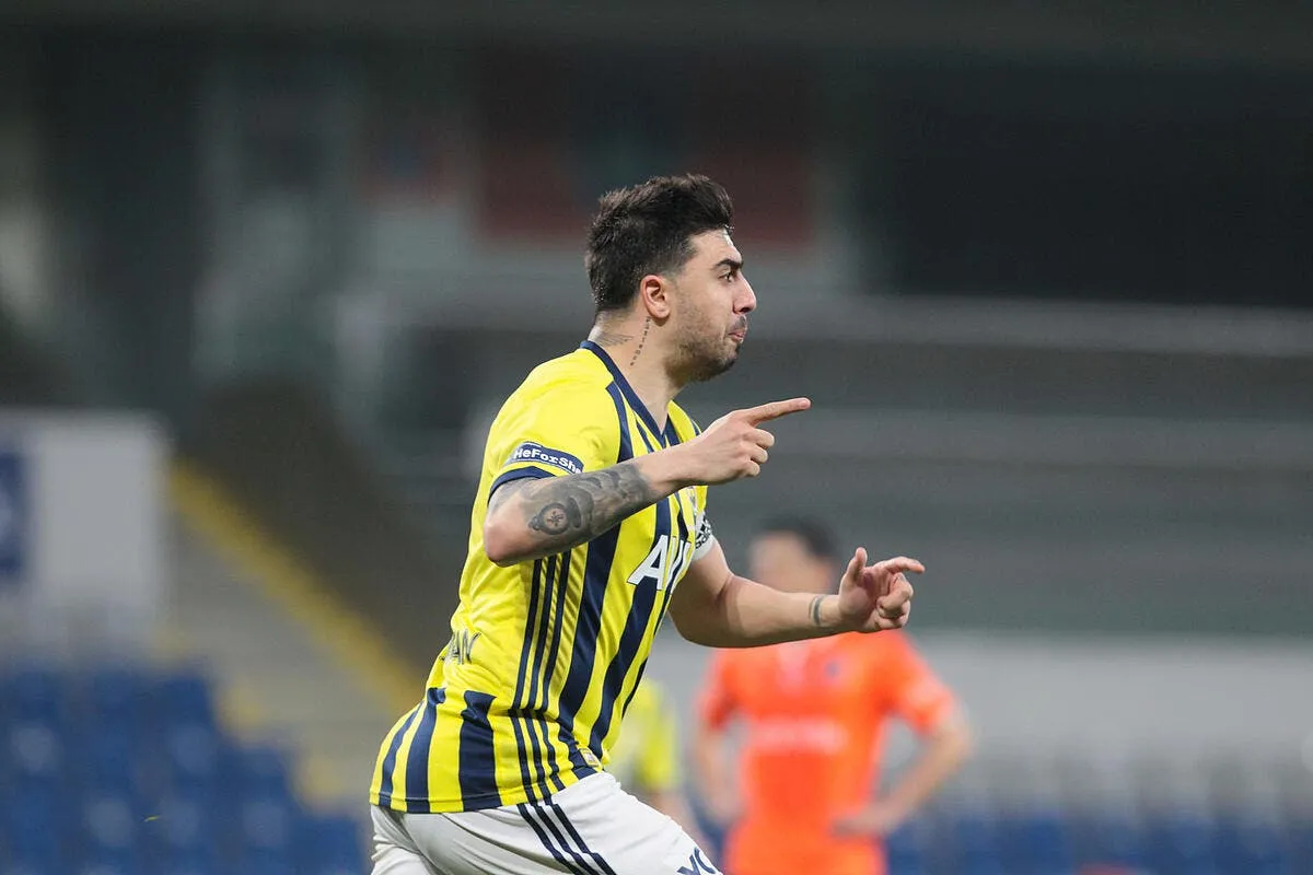 ol ozan tufan un international turc vise par lyon icon seskim hc basaksehir v fenerbahce 180421 76 317925