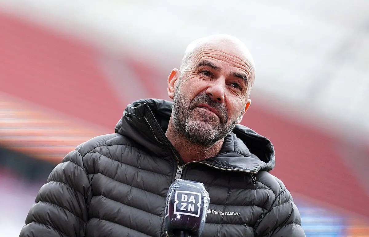 ol peter bosz place ses hommes le staff devoile icon 140743751 317557