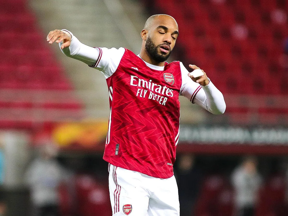 ol un come back de lacazette la reponse tombe icon fil benfica arsenal 137 308149