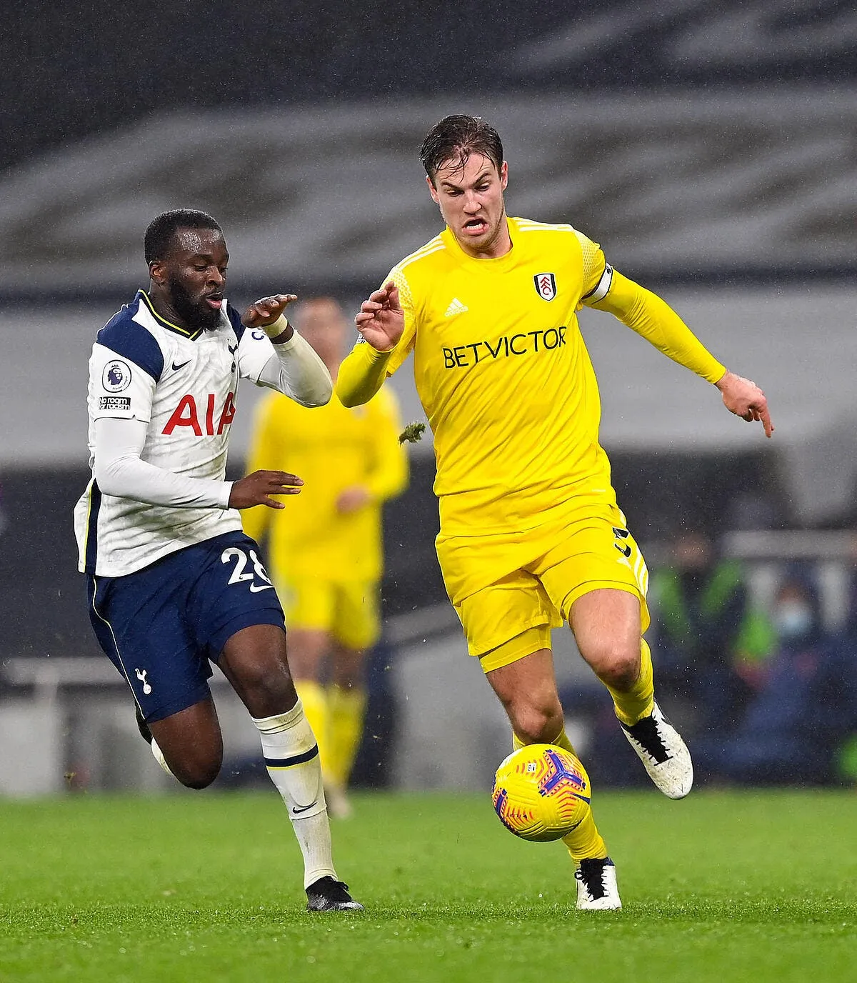 ol un incroyable plan a trois avec tottenham icon 57526388 319737