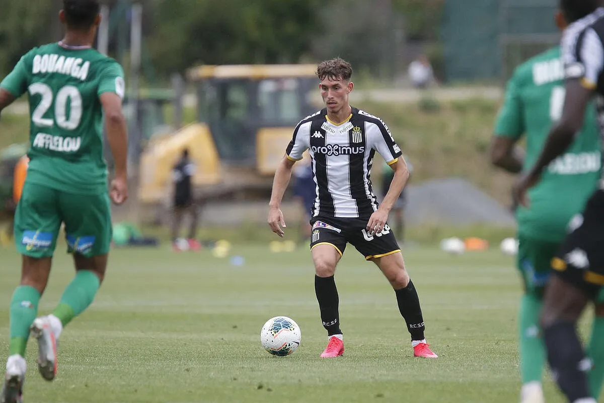 ol un lateral belge dans le collimateur de juninho icon 25i7907 copie 321667