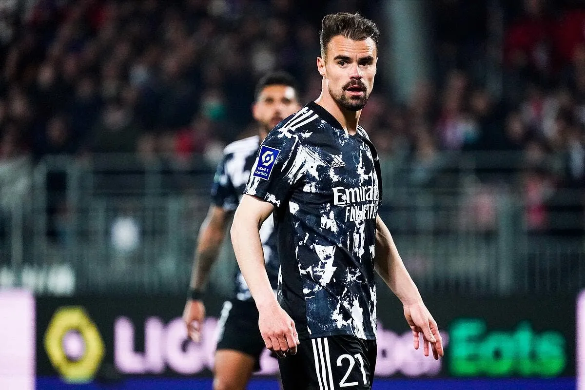 ol un remplacant refuse l humiliation au mercato icon win6528 346957