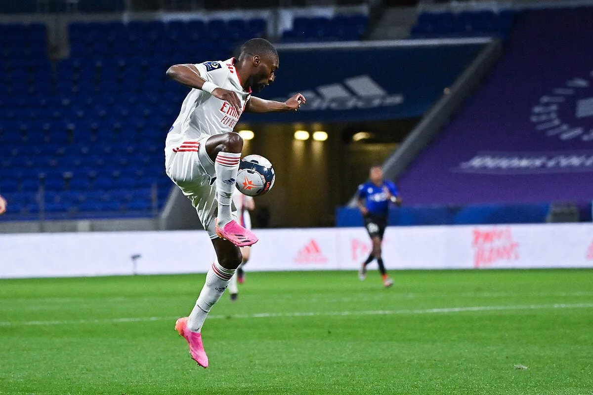 ol une offre surprise pour toko ekambi icon adim 230521 34 315 315873