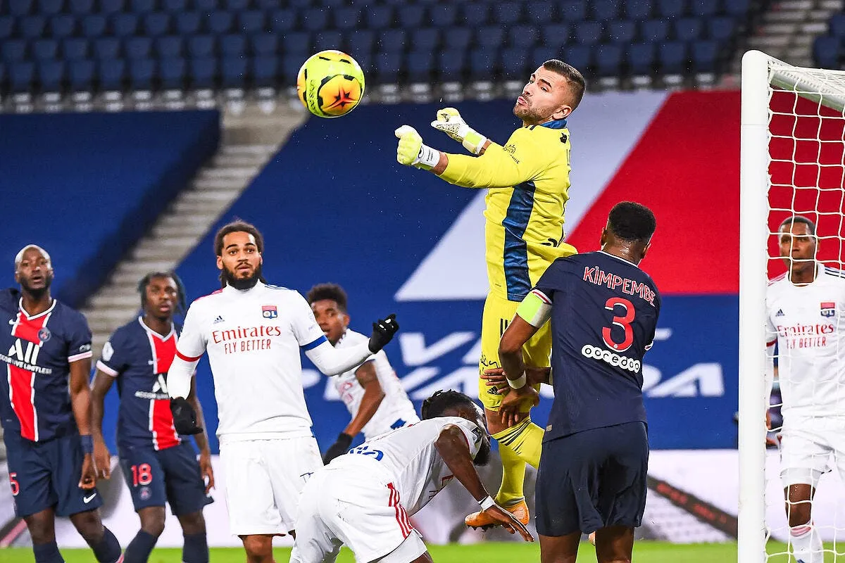 ol vercoutre monte au creneau pour lopes aa 304733