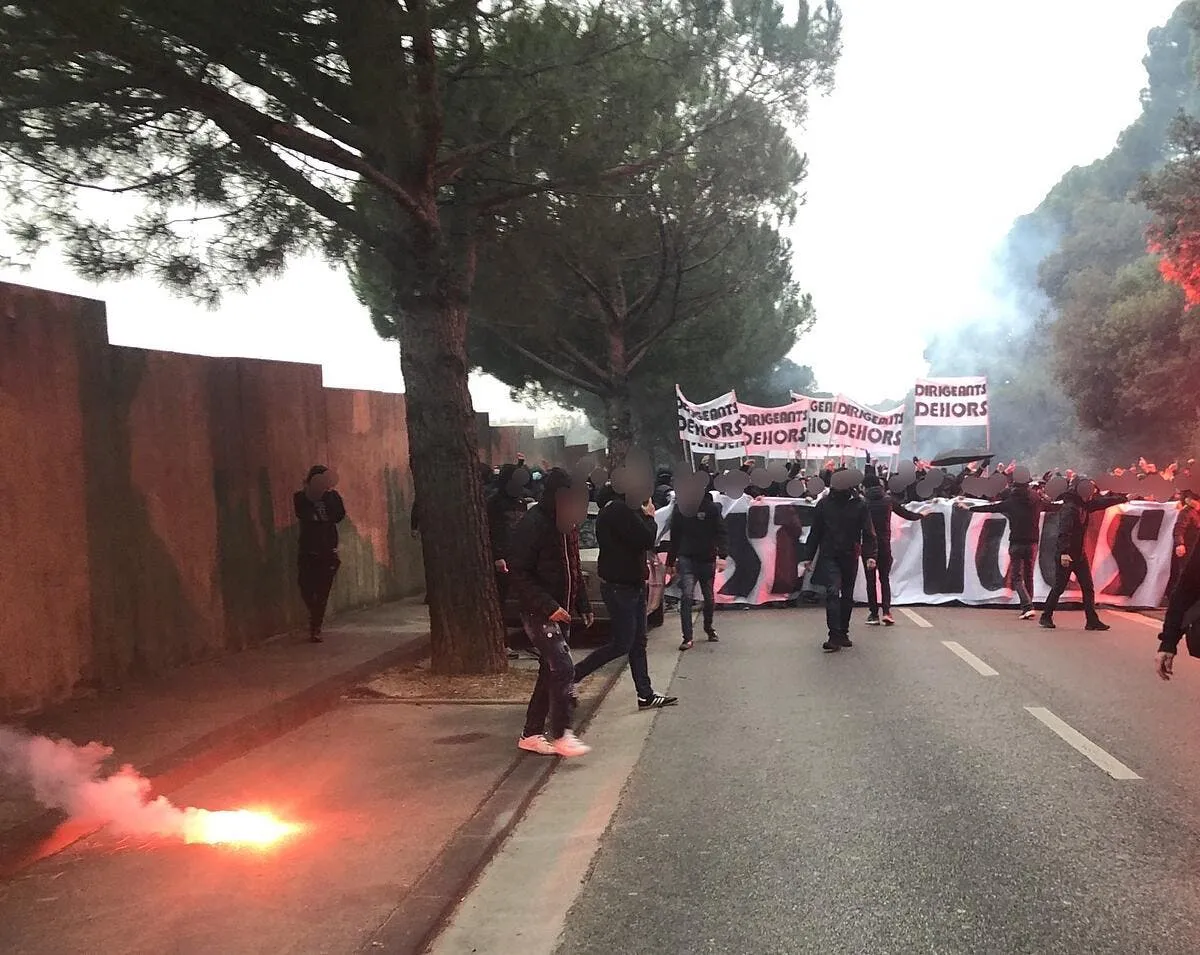 om emeute a la commanderie c est le feu a marseille es fw6 xmaylmhl 305479