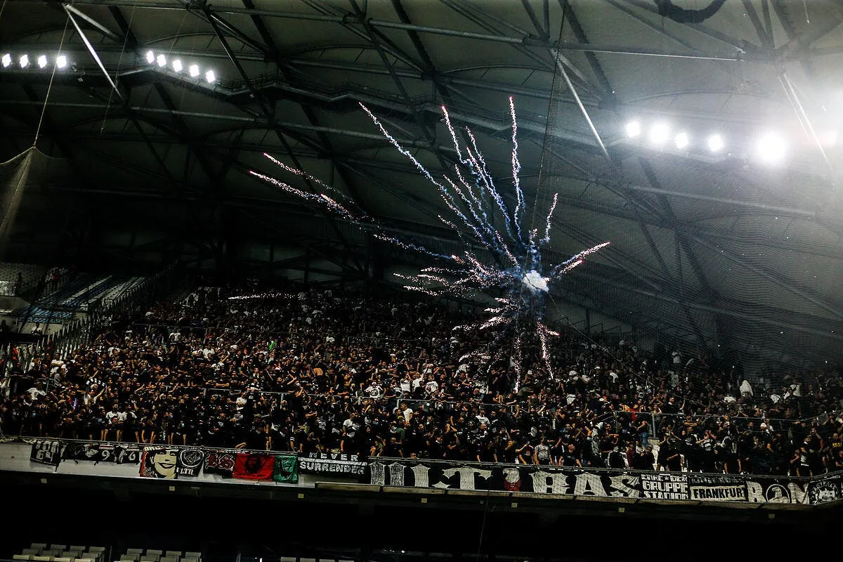 om francfort la police francaise felicitee icon d1r8121 350375