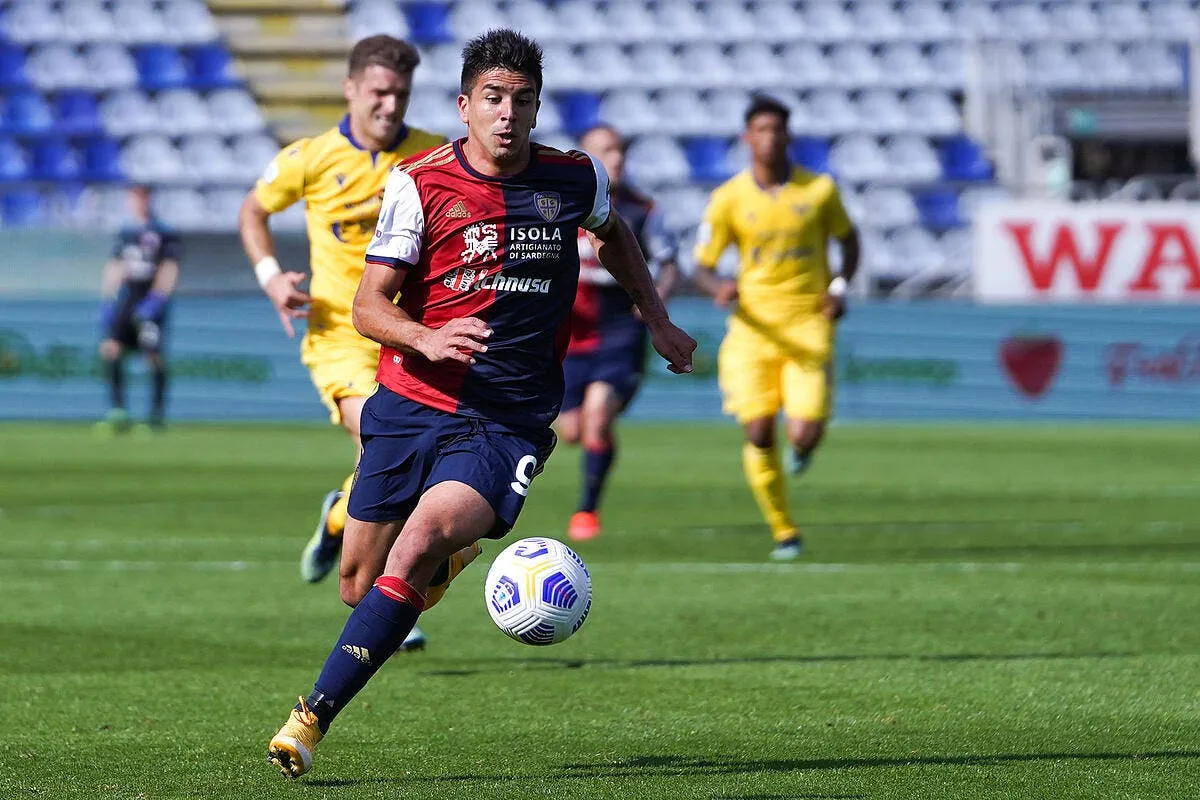 om giovanni simeone attend le depart de benedetto pour signer icon lp 12714461 321007