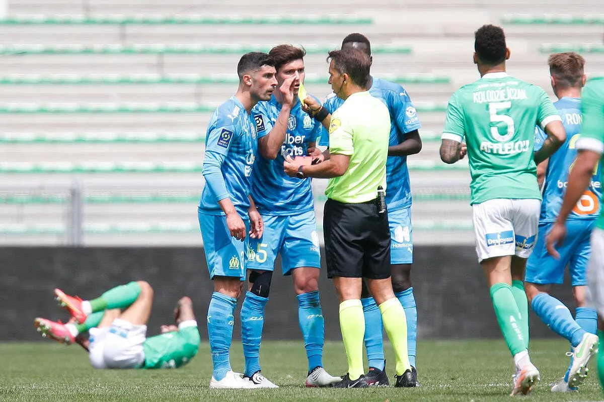 om il est mauvais et parle trop alvaro incendie par valbuena icon 25i5458 copie 313811