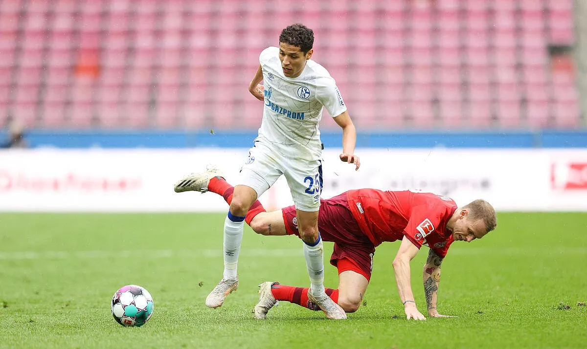 om la dncg bloque le pret d harit icon 242559255 322713