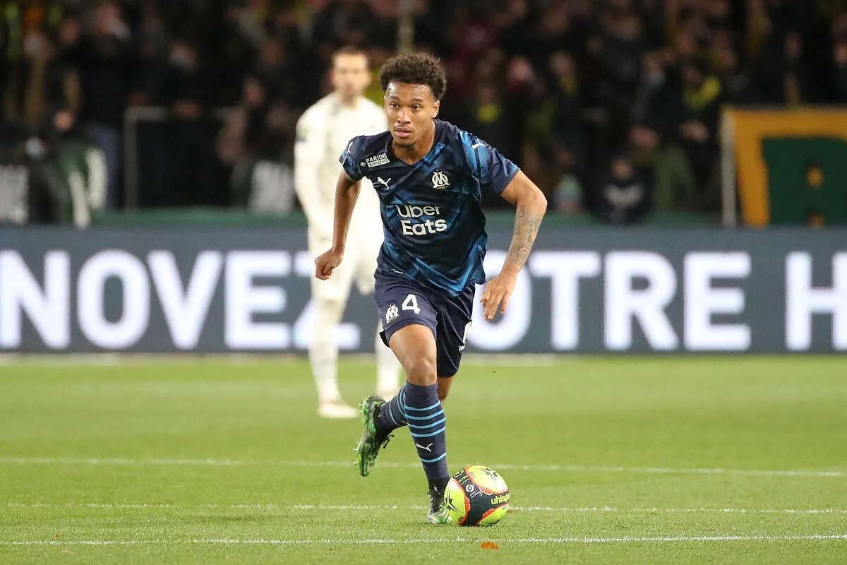 om le barca passe a l attaque pour kamara icon rom10711 329579