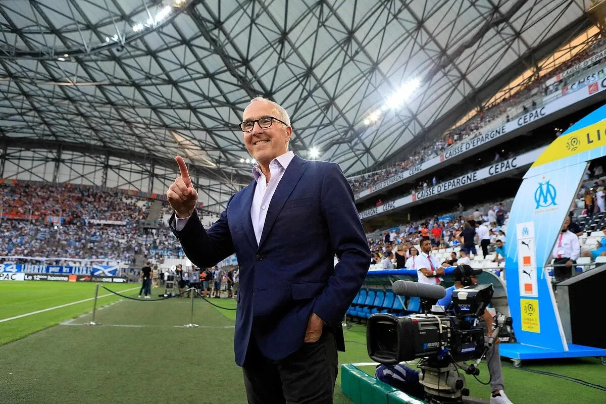 om le maire de marseille donne un ordre a mccourt icon ruo 100818 40 69 308045
