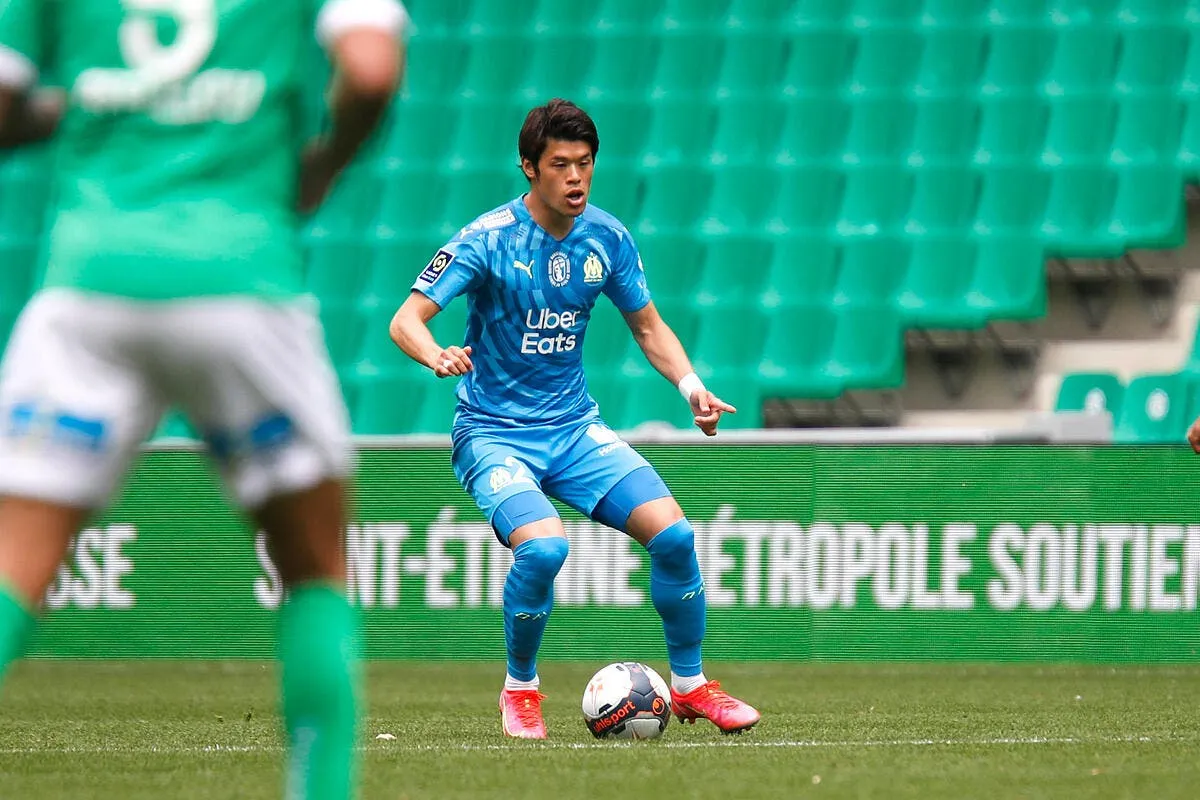 om le menage continue cet ancien chouchou s en va icon 25i5283 copie 313751