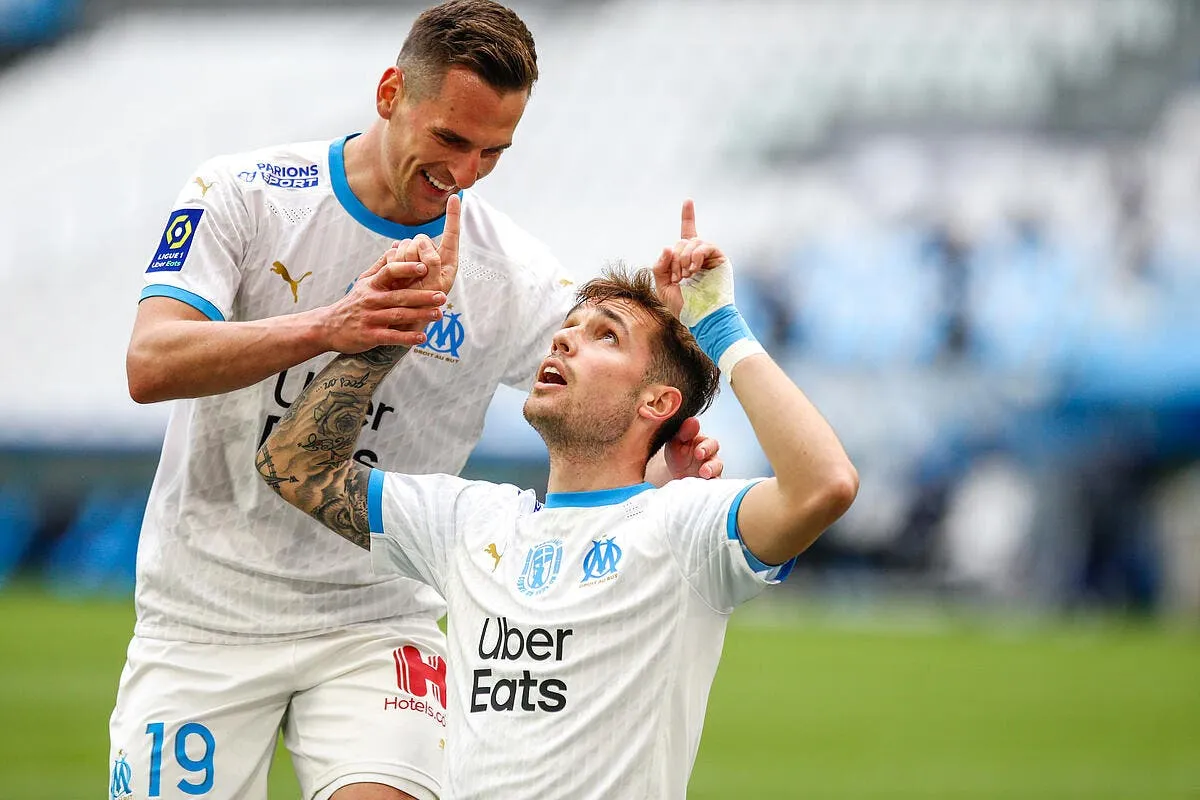 om lirola a 12m c est cadeau a 312031