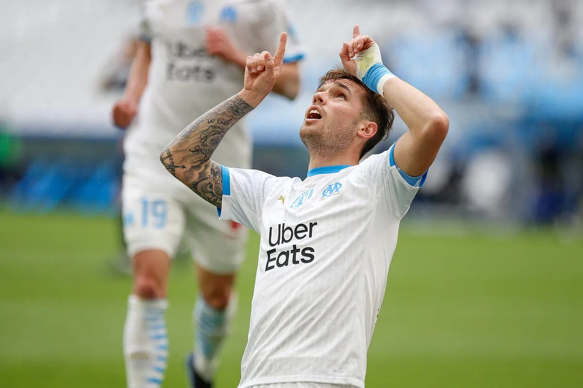 om lirola quitte l italie et rejoint marseille d urgence icon d1r4763 321411