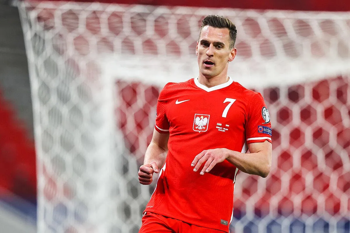 om longoria pris pour un jambon sur le cas milik icon 20210325cslg0145 310421