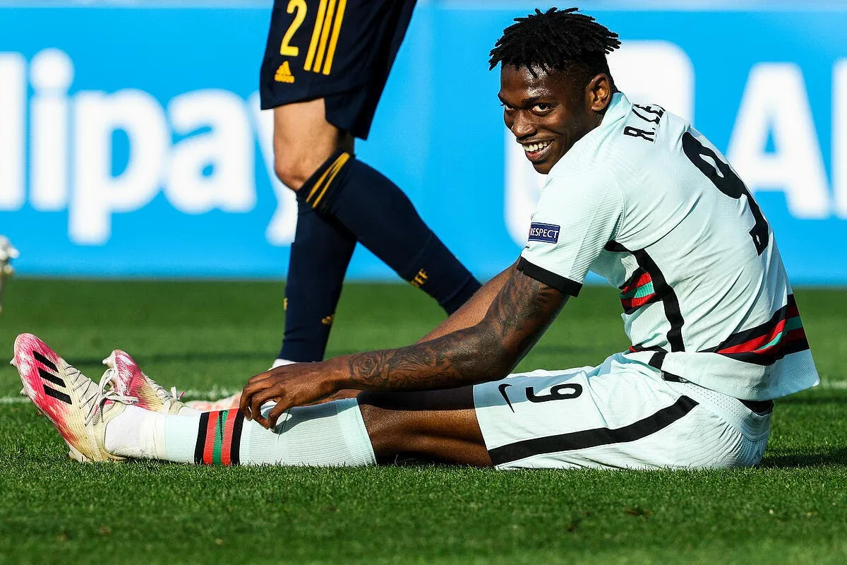 om marseille tente rafael leao en pret icon u21 spa por 1128 210603 gv 316389