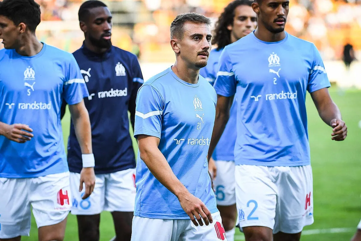 om nantes dans un autre monde l aveu difficile de rongier rongier 11 326229