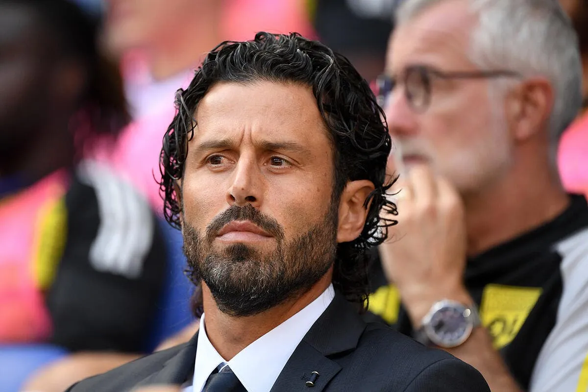 om ol l olympico va se jouer malgre le caillassage du bus lyonnais icon ab1 5364 367299