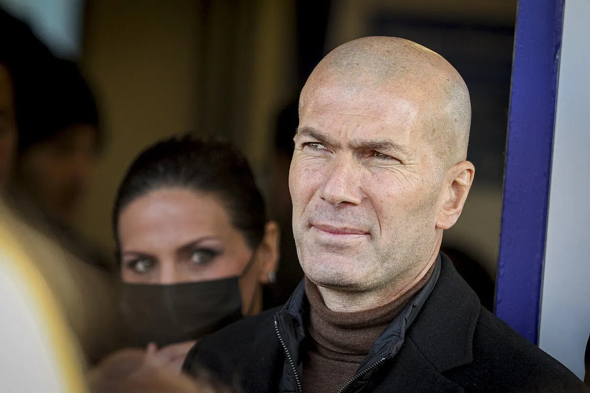 om psg zidane se fait meme harceler en suisse icon 798051 007 346089