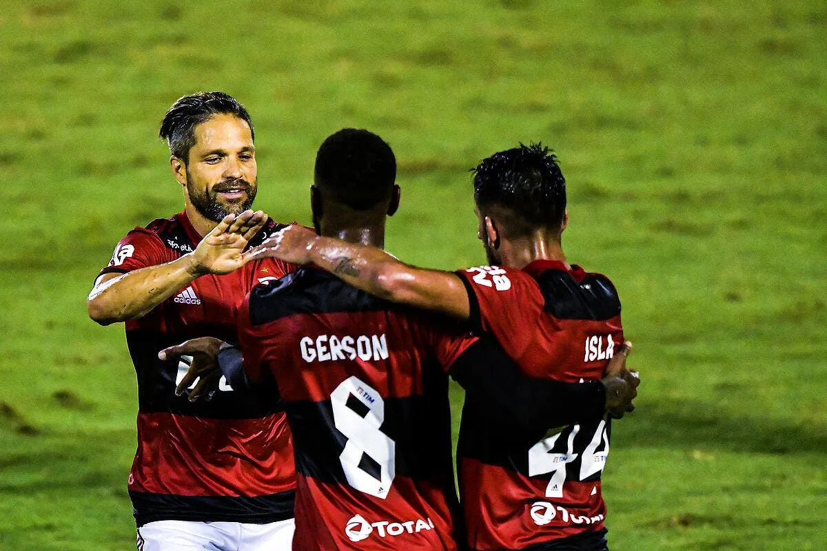 om roma agents longoria arrose pour boucler icon agf20210405125 315729