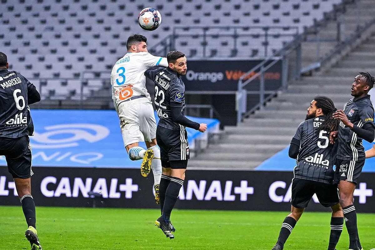 om trois absents face a lille icon adi 9195 308145