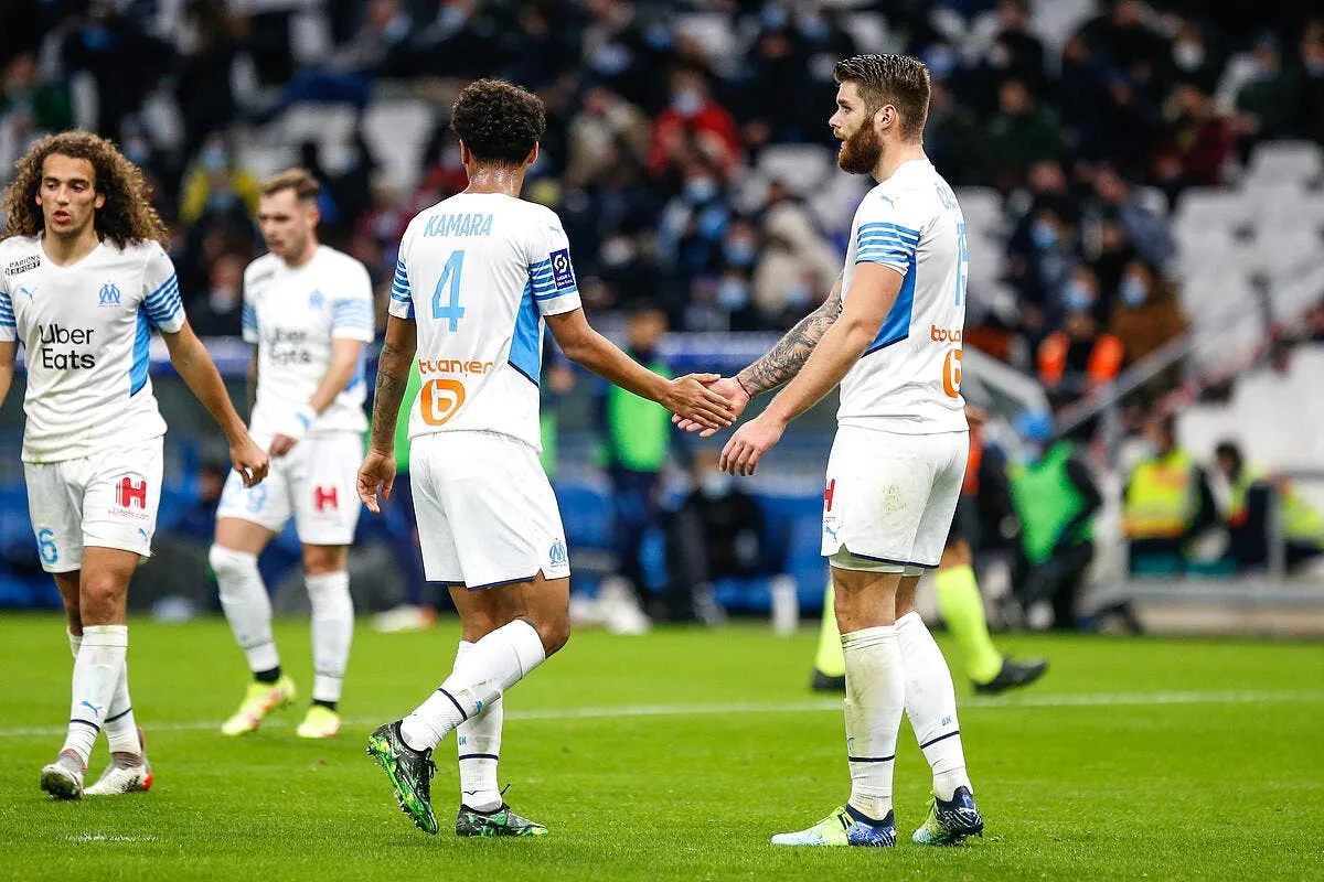 om trois ventes en trois jours le sprint fou de longoria icon d1r1735 333443