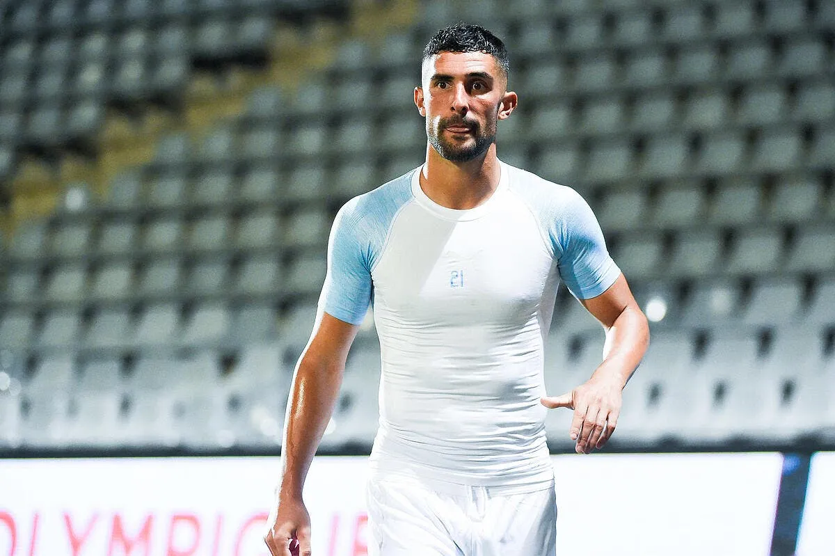 om un policier porte plainte contre alvaro gonzalez icon adim 090820 34 100 305873