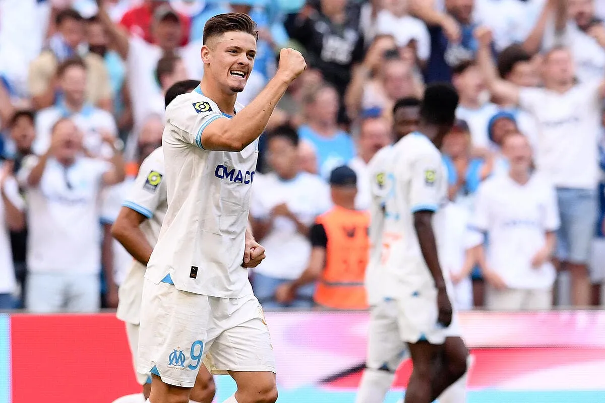 om vitinha c est parti il boit la concurrence icon pl5 7935 2 364045