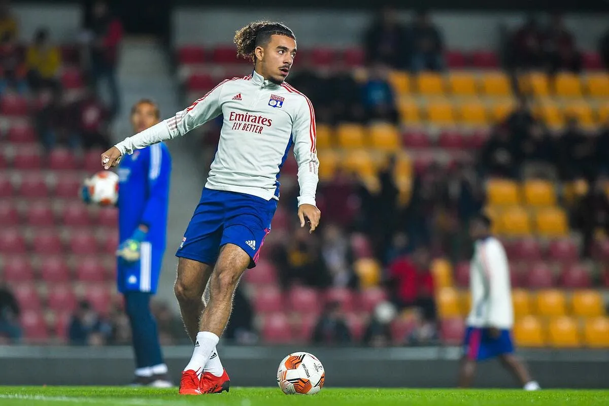 pierre menes denonce la boulette de peter bosz avec l ol icon 211021jac010 326349