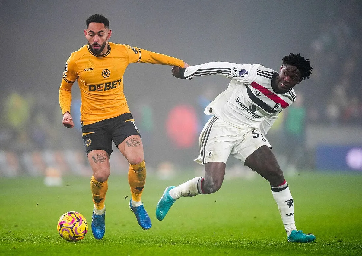 pl man united continue de sombrer a wolverhampton iconsport 247967 0012 385928