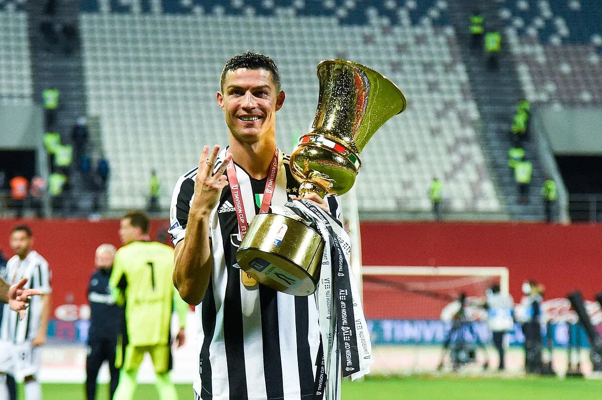 psg cristiano ronaldo un big deal signe allegri icon lp 12975565 315355