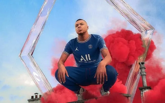 psg le maillot enerve les ultras manif au parc des princes le psg et mbappe devoilent le maillot 2021 2022 mbappe solo 314073 314511