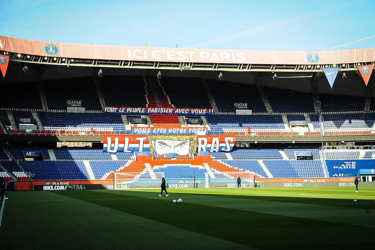 psg le parc des princes complet contre strasbourg et clermont icon mm3 0765 320977
